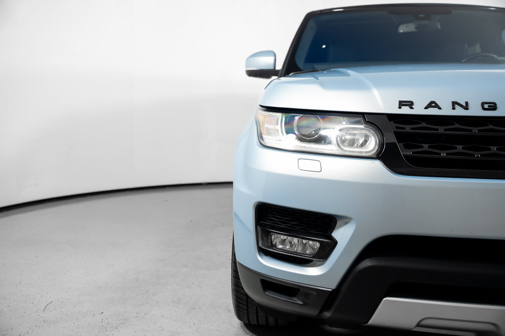 Used 2016 Land Rover Range Rover Sport HSE AWD/4WD image 19