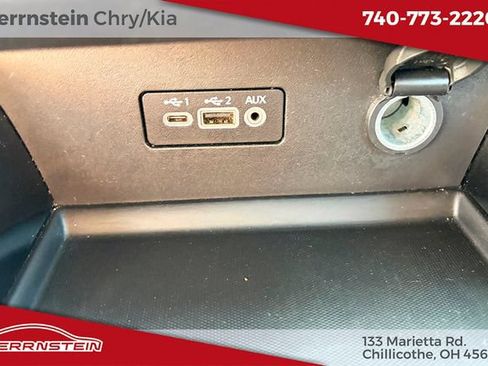 Used 2024 Nissan Altima 2.5 SV FWD image 13