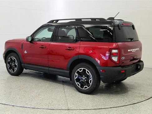 Used 2025 Ford Bronco Sport Outer Banks AWD/4WD image 5