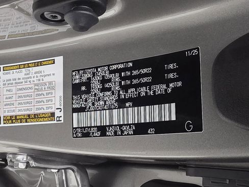 New 2026 Lexus LX 700h Luxury image 32