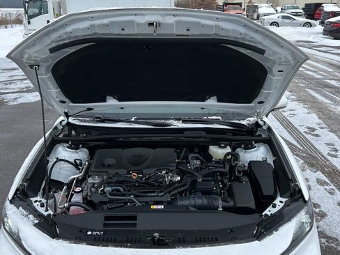 Used 2025 Toyota Camry LE image 33