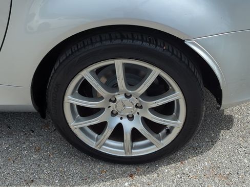 Used 2005 Mercedes-Benz SLK 350 image 9