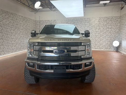 Used 2018 Ford F250 Lariat w/ Tow Technology Bundle AWD/4WD image 2