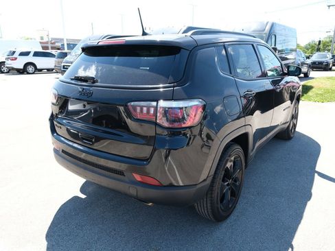 Used 2020 Jeep Compass Latitude AWD/4WD image 6