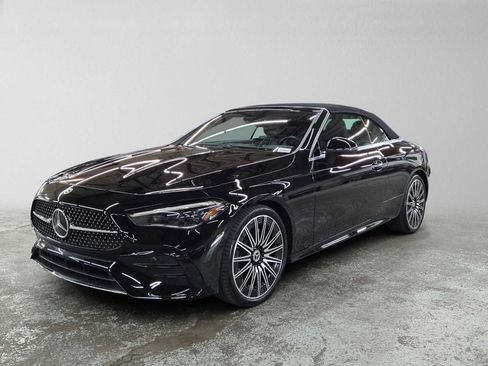 Used 2024 Mercedes-Benz CLE 300 4MATIC Cabriolet image 7