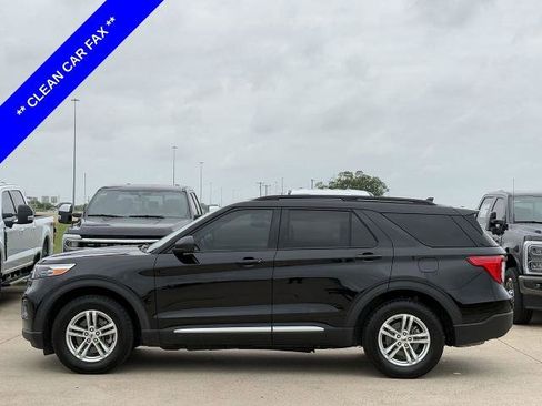 Certified 2022 Ford Explorer XLT AWD/4WD image 3