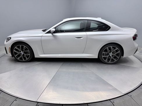 Used 2023 BMW 230i xDrive Coupe w/ Premium Package image 8