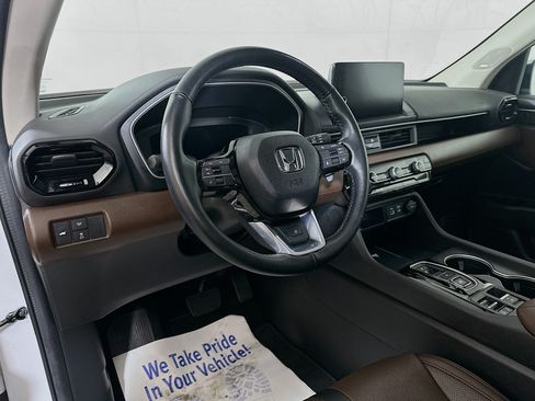 Used 2024 Honda Pilot Elite image 9