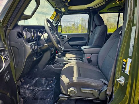 Used 2022 Jeep Wrangler Unlimited Sport AWD/4WD image 10