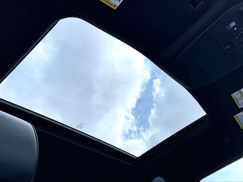 Used 2024 Ford F150 XLT w/ Equipment Group 303A High image 14