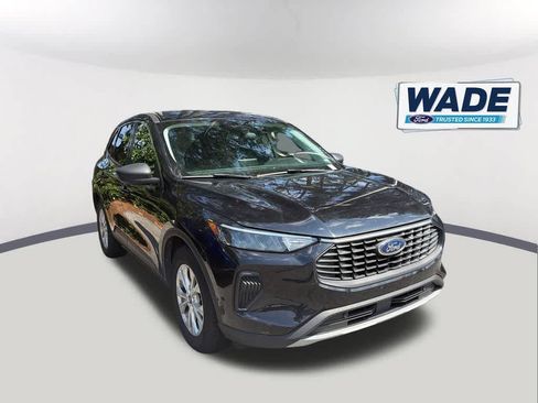 Used 2024 Ford Escape Active FWD image 3