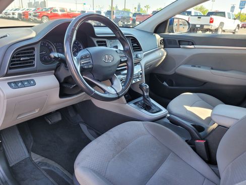 Used 2020 Hyundai Elantra Value Edition image 9