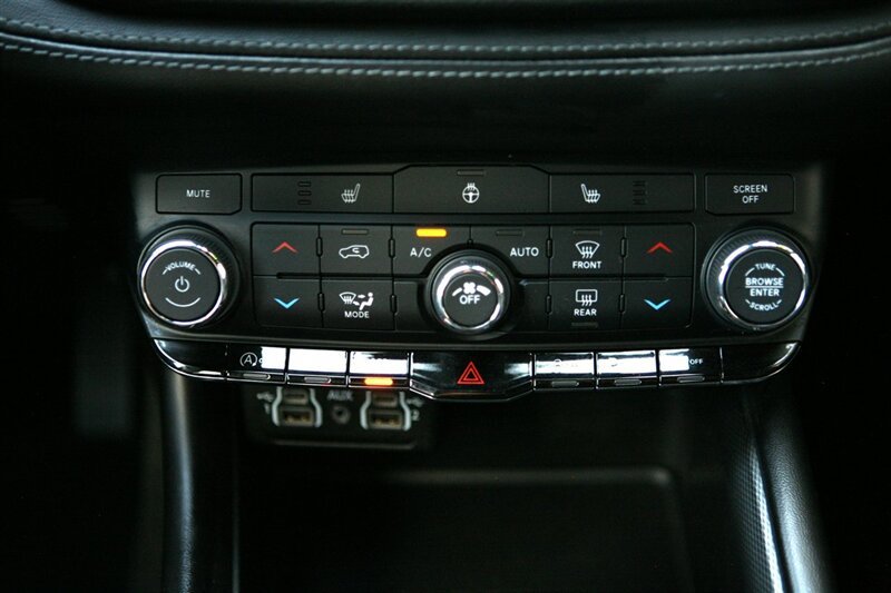 Used 2022 Dodge Durango GT RWD image 26