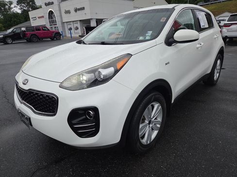 Used 2018 Kia Sportage LX AWD/4WD image 8