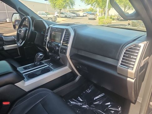Used 2015 Ford F150 Lariat AWD/4WD image 21