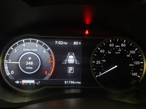Used 2021 Nissan Versa SV FWD image 23