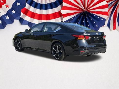 Certified 2025 Nissan Altima 2.5 SR w/ SR Premium Package FWD image 22