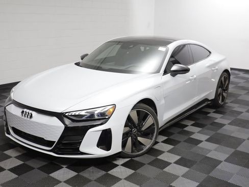 Used 2024 Audi e-tron GT Prestige AWD/4WD image 2