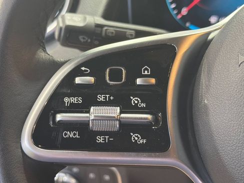 Used 2022 Mercedes-Benz GLB 250 4MATIC image 62