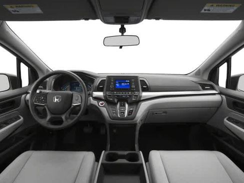 Used 2018 Honda Odyssey LX image 8