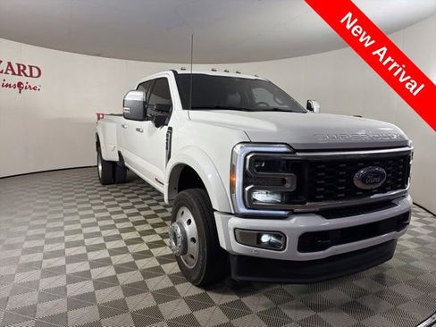 Used 2025 Ford F450 Platinum w/ Platinum Plus Package AWD/4WD image 1