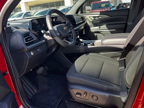 New 2026 Chevrolet Traverse LT image 23