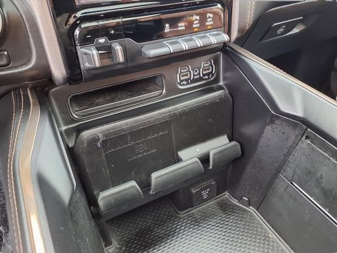 Used 2020 RAM 1500 Limited image 8