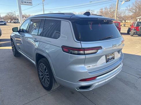 Used 2021 Jeep Grand Cherokee L Summit image 5