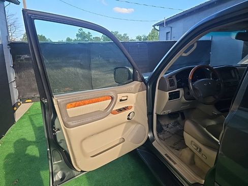 Used 2006 Lexus LX 470 4WD image 35