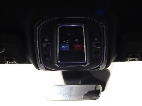 Used 2025 Jeep Grand Cherokee Limited w/ Trailer Tow Package AWD/4WD image 24
