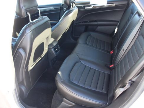 Used 2014 Ford Fusion Energi SE w/ Driver Assist Package image 14