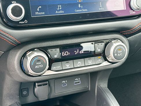 New 2025 Nissan Versa SR w/ Trunk Package FWD image 10