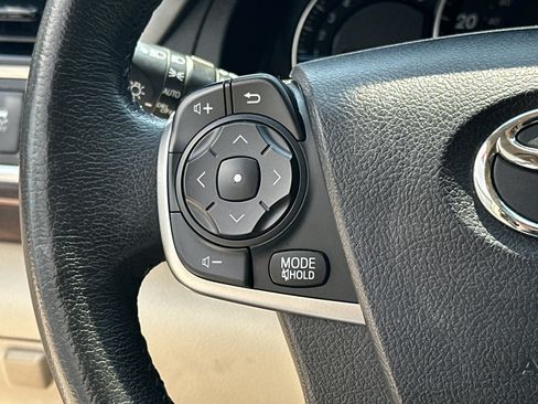 Used 2013 Toyota Camry XLE FWD image 18