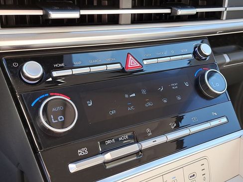 Certified 2024 Hyundai Santa Fe SEL image 24