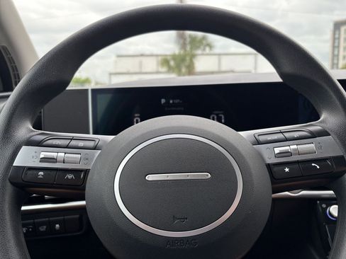 Used 2025 Hyundai Tucson SEL image 31