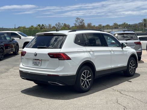Used 2021 Volkswagen Tiguan SE FWD image 25