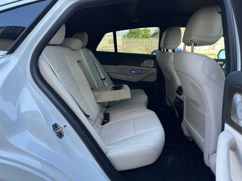 Used 2025 Mercedes-Benz GLE 450 4MATIC Coupe image 12