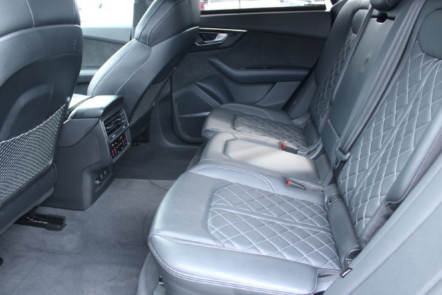 Used 2022 Audi SQ8 Prestige w/ Prestige Package AWD/4WD image 38