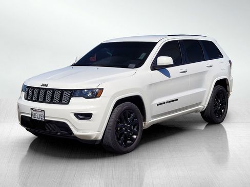 Used 2021 Jeep Grand Cherokee Laredo X AWD/4WD image 8