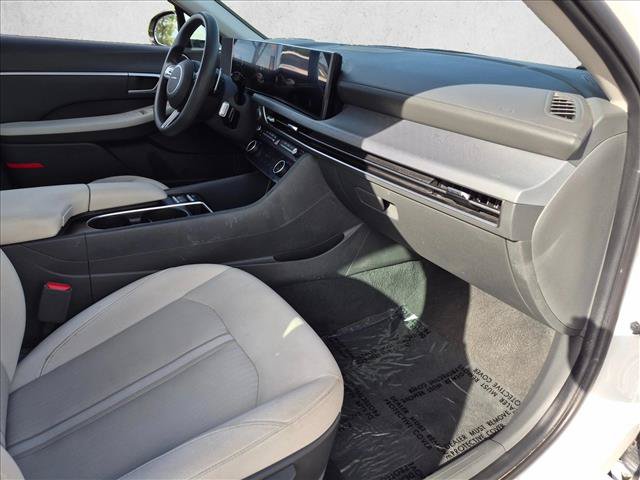 Used 2025 Hyundai Sonata SEL FWD image 27