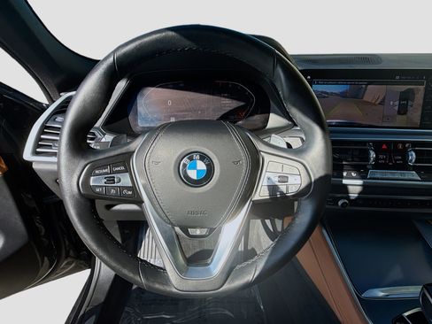 Used 2023 BMW X6 xDrive40i w/ Premium Package image 10