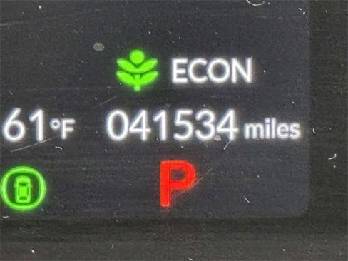 Used 2023 Honda Civic Sport image 2