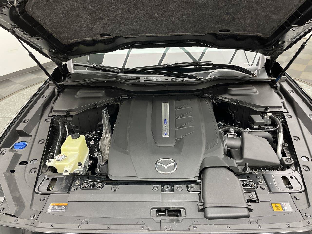 Certified 2024 MAZDA CX-90 Plug-In Hybrid w/ Preferred AWD/4WD image 29