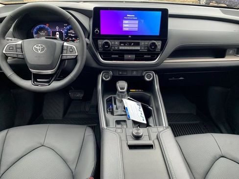 New 2026 Toyota Grand Highlander AWD image 15