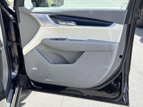 Used 2024 Cadillac XT6 Premium Luxury w/ Technology Package AWD/4WD image 26
