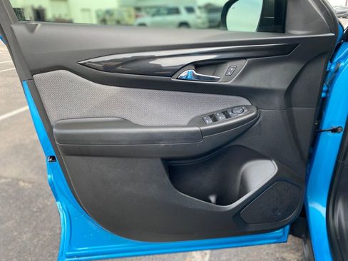 Used 2025 Chevrolet TrailBlazer LS w/ LS Convenience Package image 19