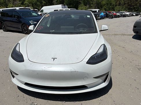 Used 2023 Tesla Model 3 Standard Range RWD image 3