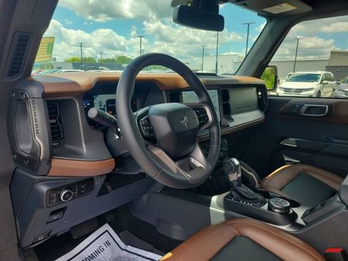 Used 2024 Ford Bronco Outer Banks w/ Sasquatch Package AWD/4WD image 19