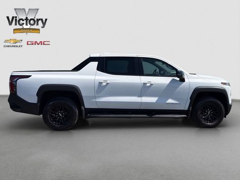 Used 2025 Chevrolet Silverado EV LT AWD/4WD image 7