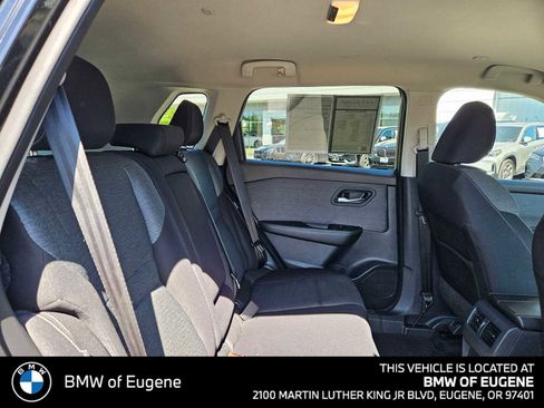 Used 2022 Nissan Rogue SV AWD/4WD image 15